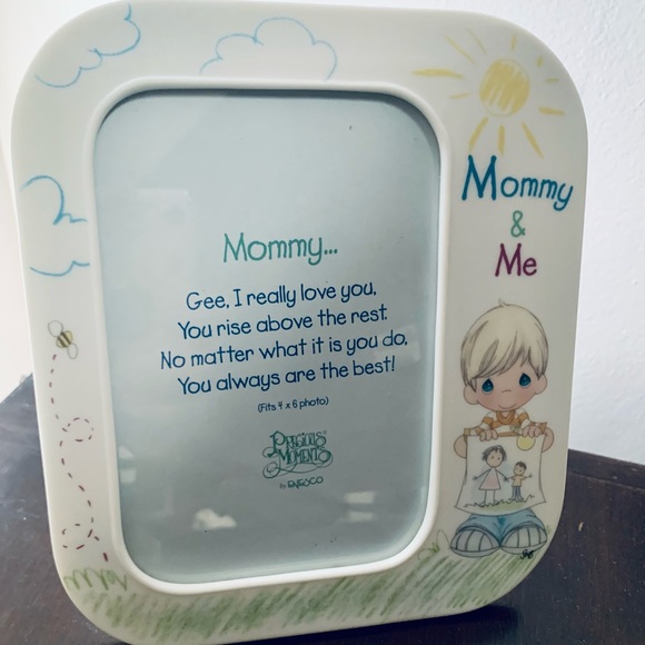 New Vintage Precious Moments by ENESCO Mommy & Me Picture Frame - Picture 3 of 5